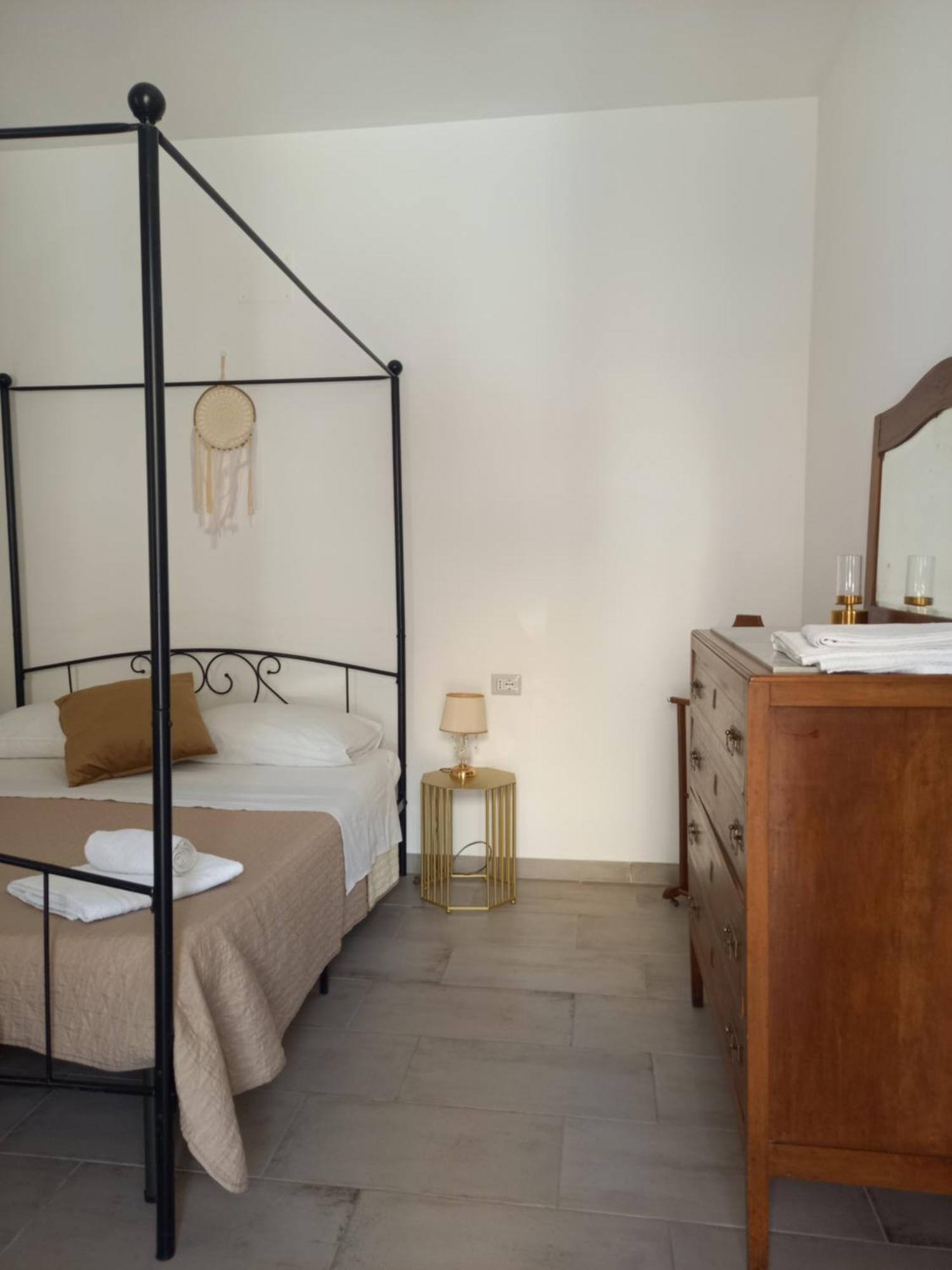 Casa Vacanza Valentina โนโต ภายนอก รูปภาพ